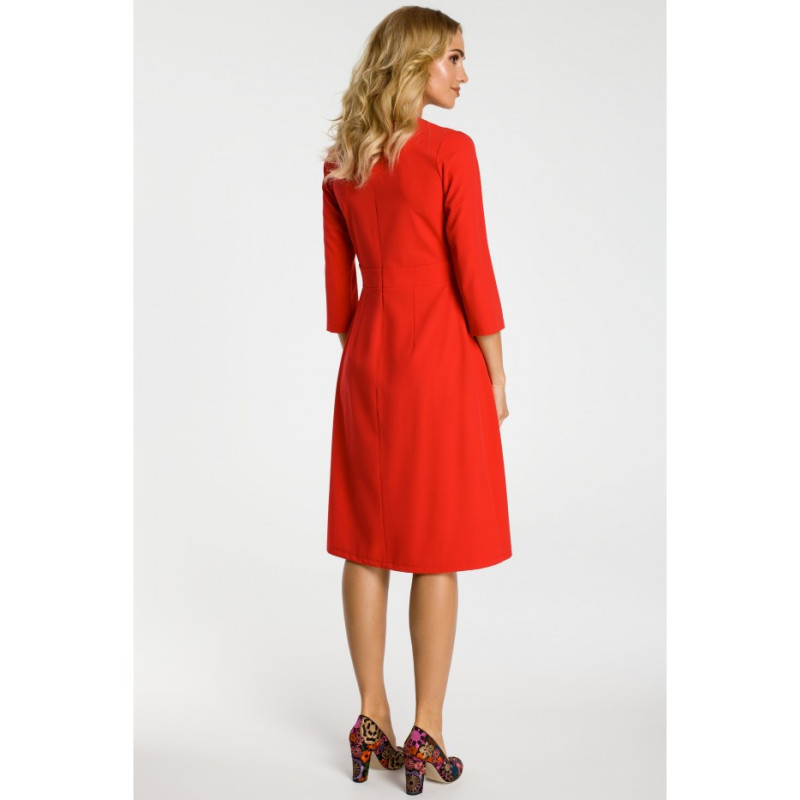 M335 Sukienka z kontrafałdami na przodzie - czerwona