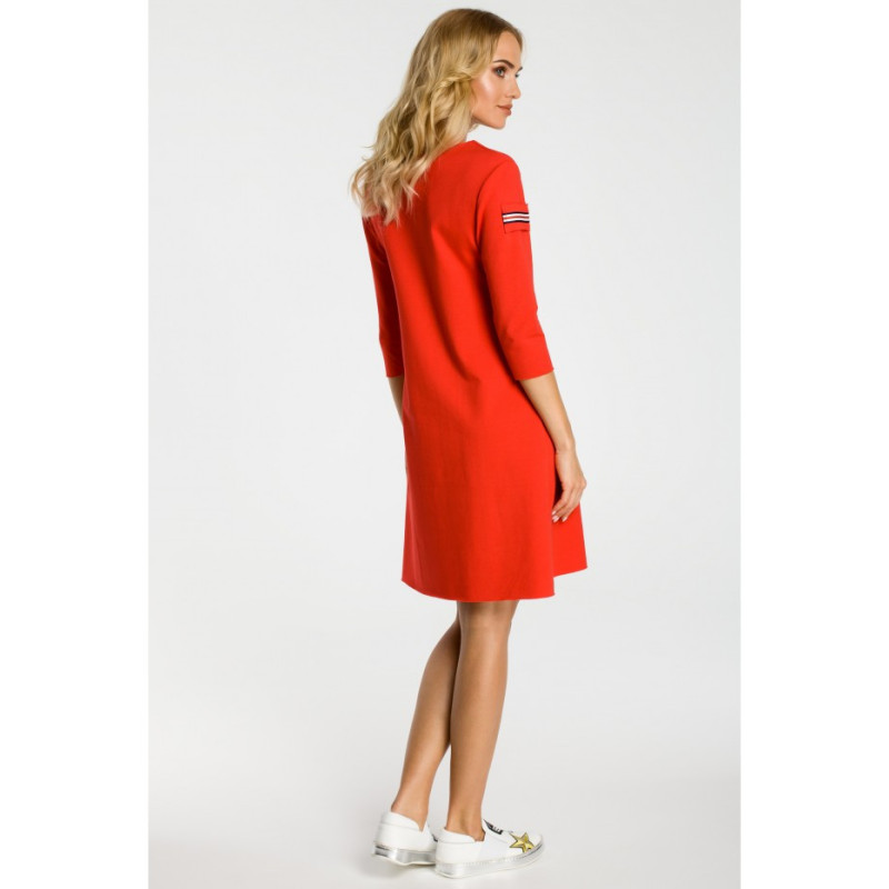 M343 Trapezowa sukienka z kieszenią - czerwona