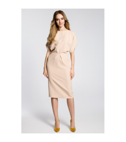 M364 Ołówkowa sukienka midi z rękawami kimono - beżowa