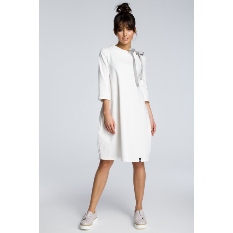 B070 Dresowa sukienka z wiązaniem pod szyją - ecru