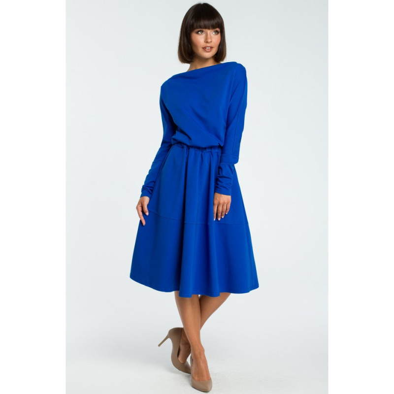 B087 Rozkloszowana sukienka z długim rękawem - chabrowa