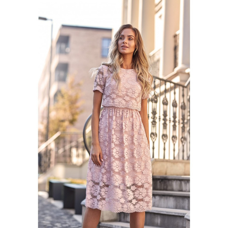M405 Koronkowa sukienka midi - różowa