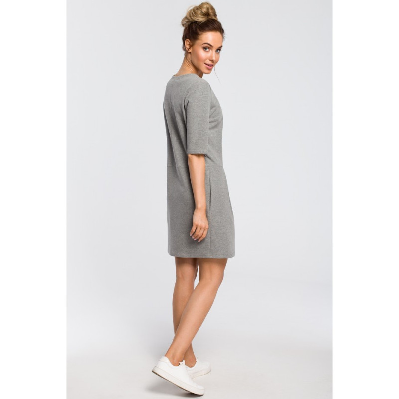 M422 Prosta sukienka z kokardką na ramieniu - szara