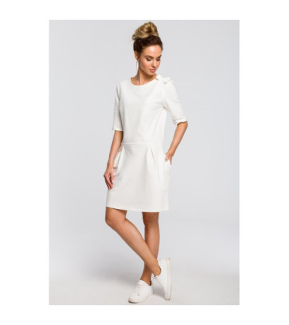 M422 Prosta sukienka z kokardką na ramieniu - ecru