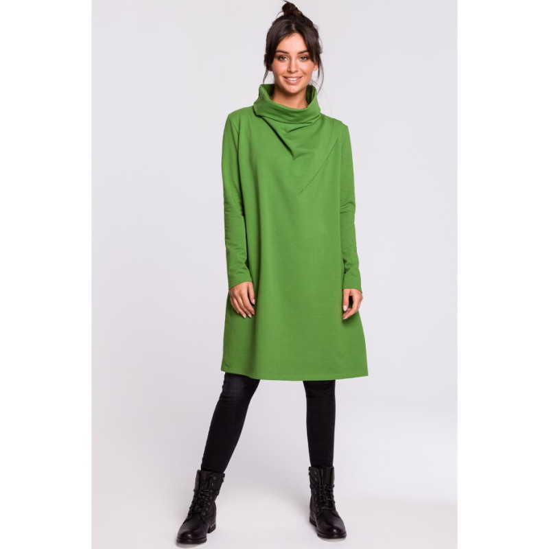 B132 Sukienka z wysokim kołnierzem - limonkowa