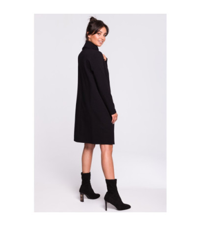 B132 Sukienka z wysokim kołnierzem - czarna
