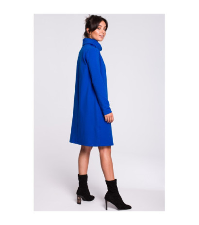 B132 Sukienka z wysokim kołnierzem - chabrowa