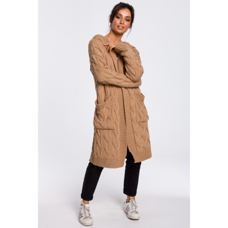 BK033 Długi kardigan z warkoczem - karmelowy