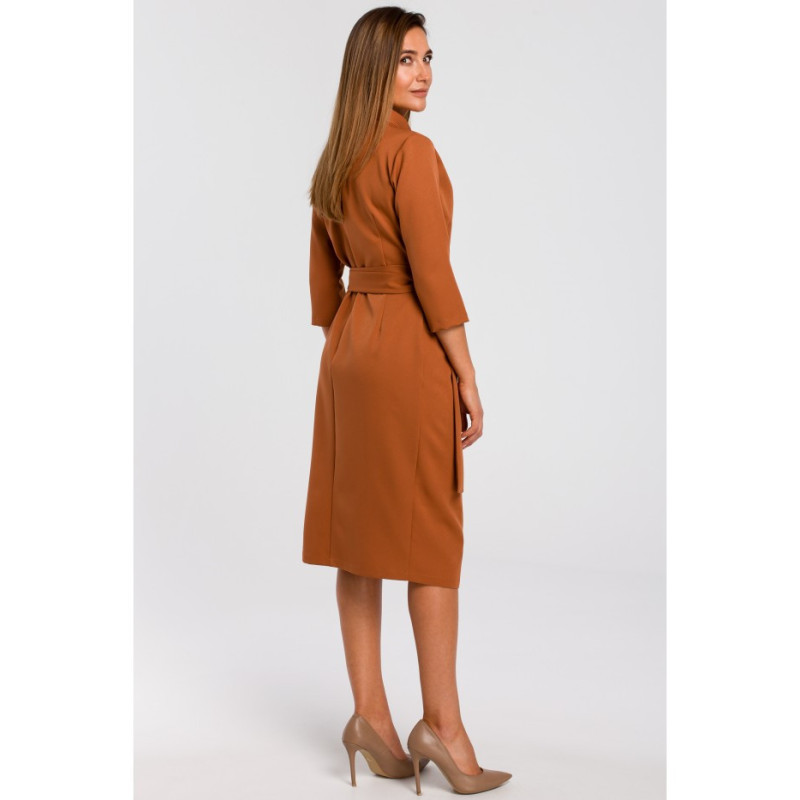 S175 Kopertowa sukienka z paskiem w talii - ruda