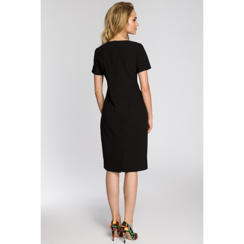 M234 Dopasowana przewiązana sukienka damska - czarna