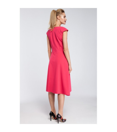 M296 Dopasowana sukienka kontrafałda - różowa