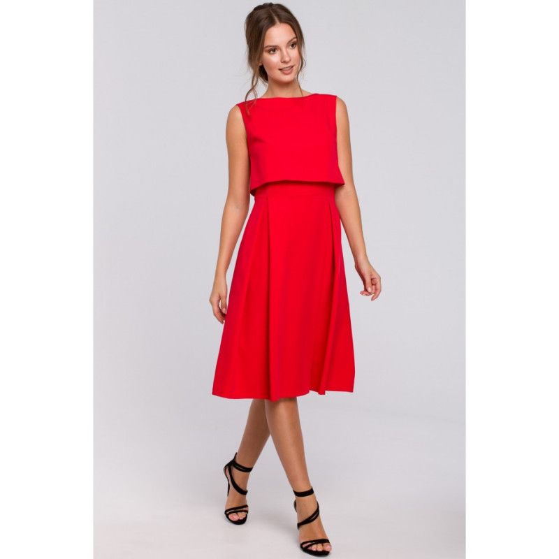 K005 Rozkloszowana sukienka ze skrzydełkami - czerwona