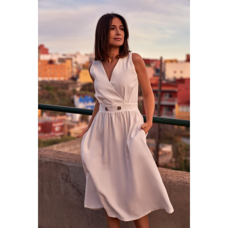 S224 Sukienka bez rękawów z rozkloszowanym dołem - ecru