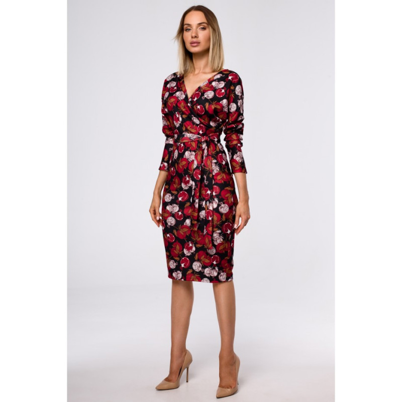 M524 Sukienka z kopertową górą i nadrukiem - model 1