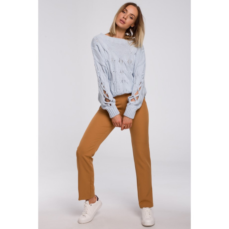 M539 Sweter z dziurami na rękawach - błękitny