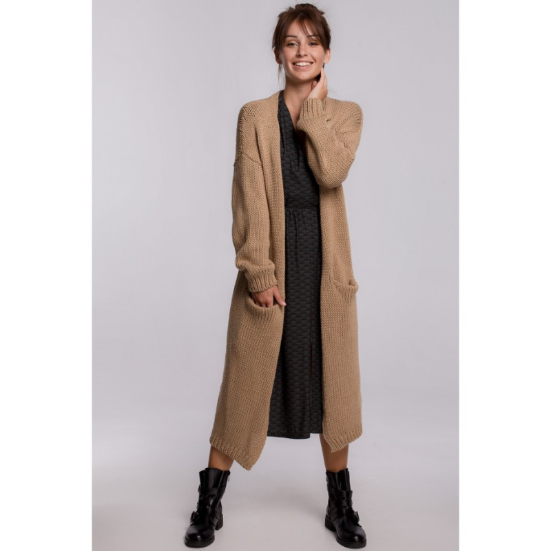 BK053 Długi kardigan z kieszeniami - kamelowy
