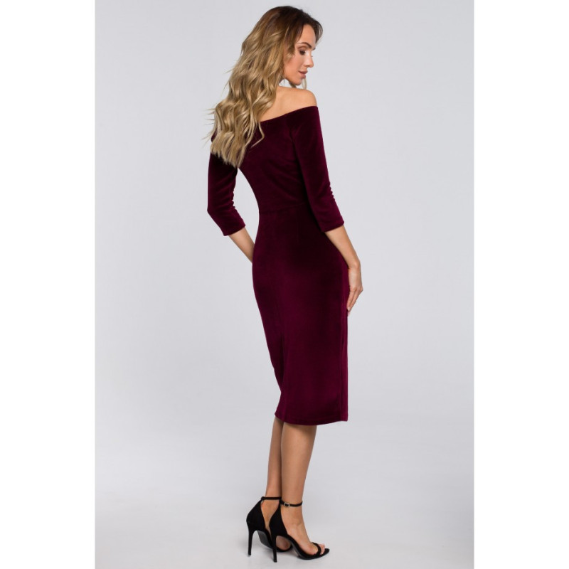 M559 Welurowa Sukienka Z Dekoltem I Rozcięciem Na Nogę - bordowa