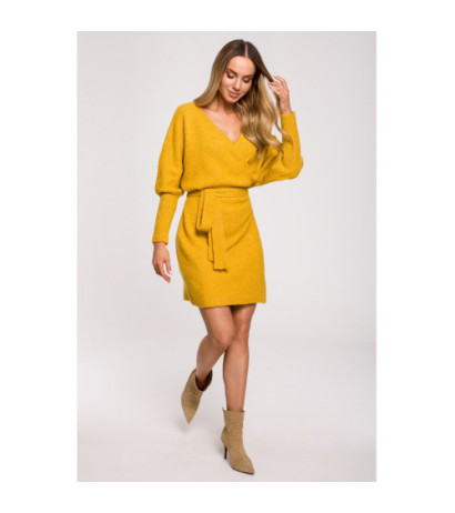 M631 Sukienka swetrowa kopertowa z wiązaniem - miodowa