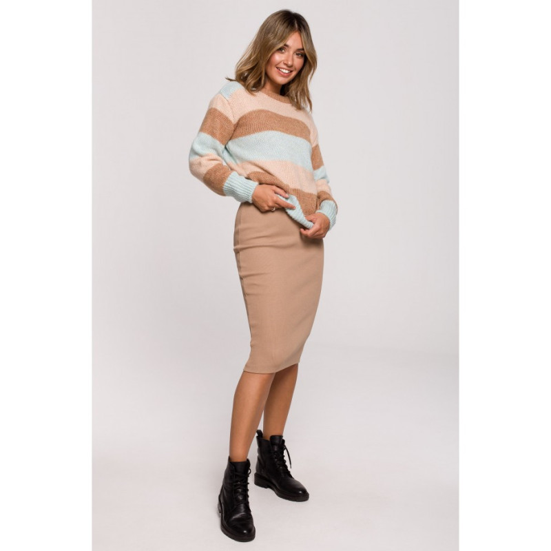 BK071 Sweter w pasy wielokolorowe - model 2