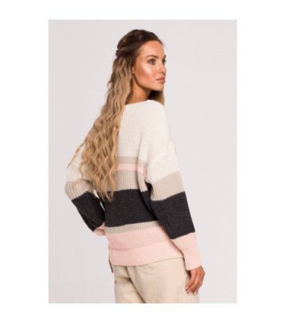 M686 Sweter w pasy - model 2