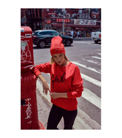 M709 Czapka beanie z haftem MOE GIRL - czerwona