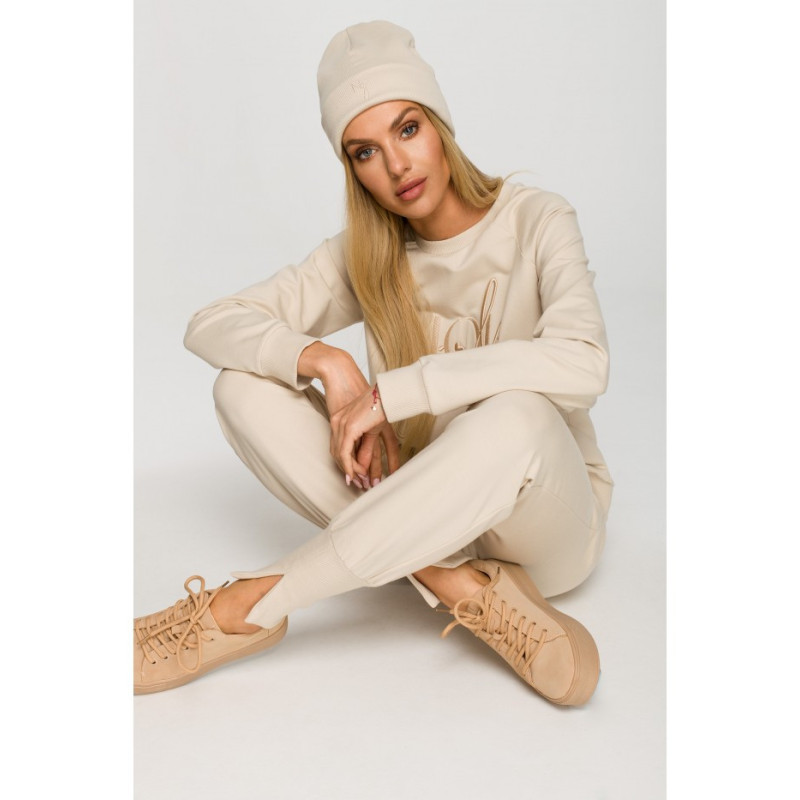 M709 Czapka beanie z haftem MOE GIRL - piaskowa