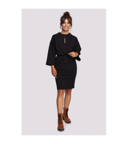 B234 Sukienka ściągana w pasie trokami - czarna