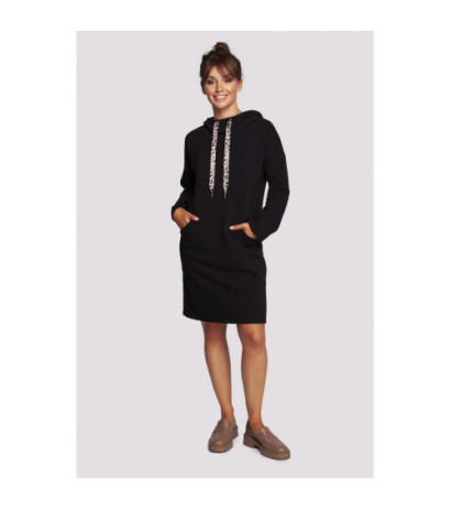 B238 Sukienka z wysokim kołnierzem i kieszeniami - czarna