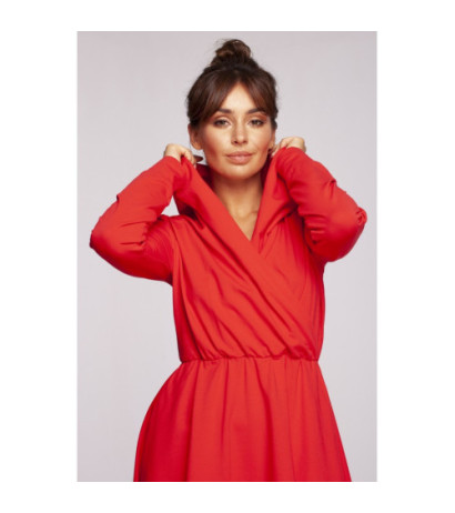 B245 Sukienka rozkloszowana z kapturem - czerwona