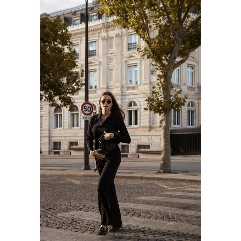 B248 Kombinezon z kołnierzem i paskiem - czarny