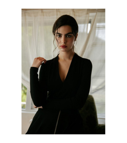 S327 Body z dekoltem - czarne