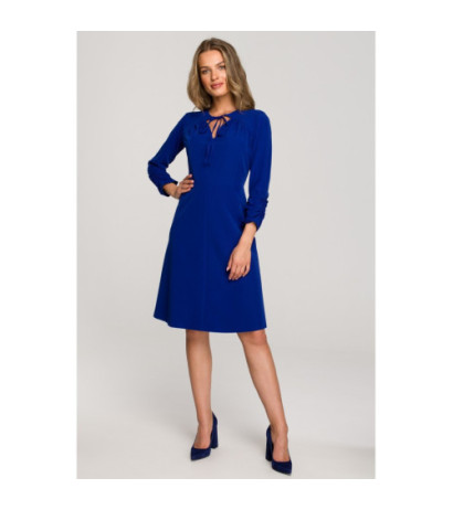 S325 Sukienka z wiązaniem w dekolcie - chabrowa