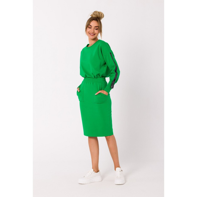 M728 Sportowa spódnica z gumą w pasie - soczysta zieleń