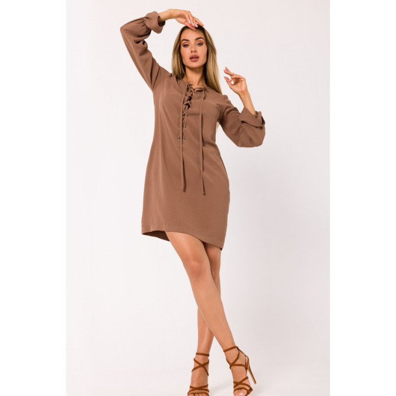 M742 Sukienka ze sznurowaniem na przodzie - czekoladowa