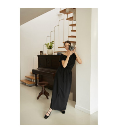 B264 Sukienka maxi z dekoltem i elastyczną talią - czarna