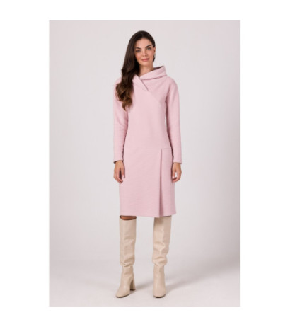 B270 Sukienka z wysokim kołnierzem - pudrowa