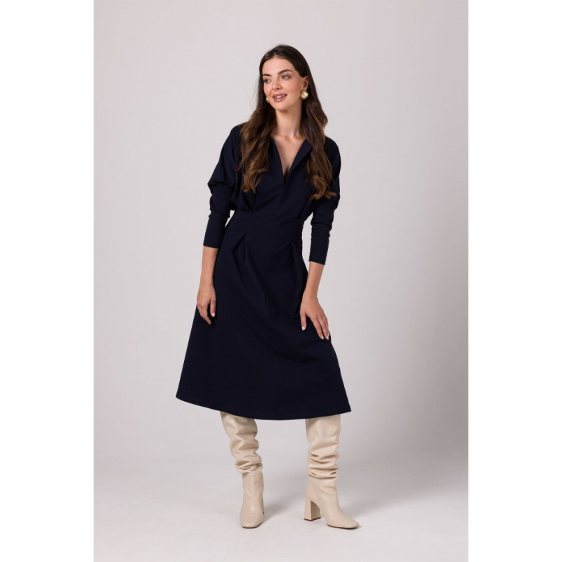 B273 Sukienka z mocno zaznaczoną talią - granatowa