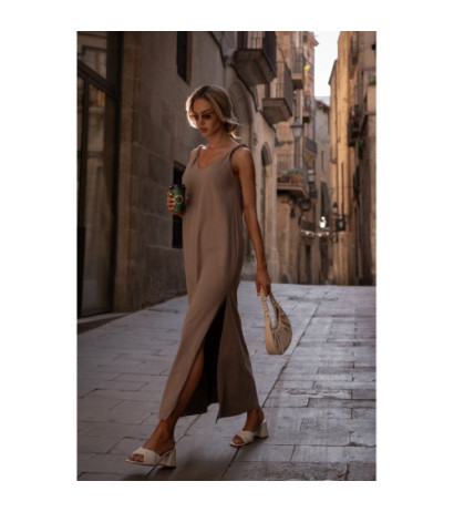 M791 Sukienka maxi z głębokim dekoltem na plecach - kakaowa