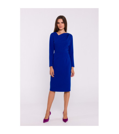 S376 Sukienka ołówkowa z asymetrycznym dekoltem - chabrowa