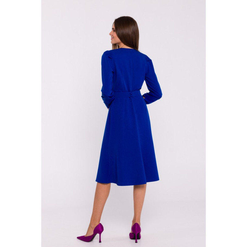 S378 Sukienka z długimi rękawami i paskiem - chabrowa