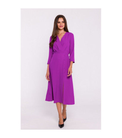 S385 Rozkloszowana sukienka z kopertowym dekoltem - lawendowa