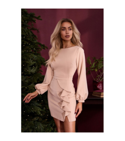 M837 Sukienka z falbaną i wycięciem na plecach - beżowa