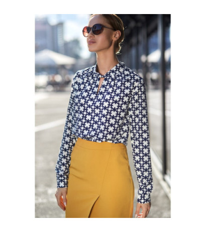 S125 Kobieca bluzka z nadrukiem - model 1