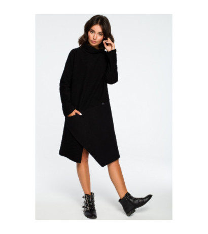 B098 Sukienka z asymetrycznym przeszyciem na przodzie - czarna