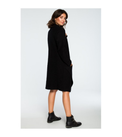 B098 Sukienka z asymetrycznym przeszyciem na przodzie - czarna