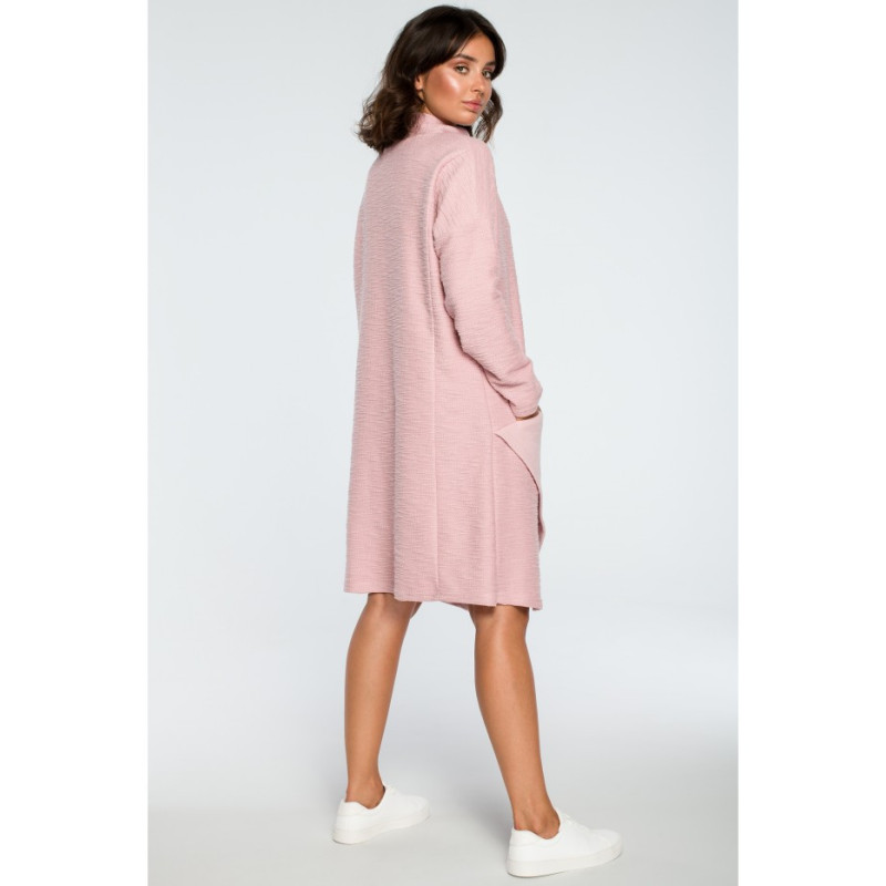 B098 Sukienka z asymetrycznym przeszyciem na przodzie - pudrowa