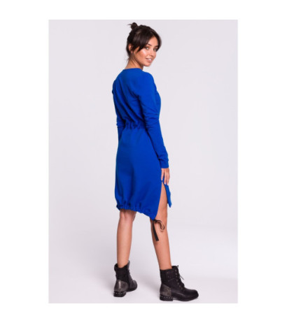 B133 Sukienka z rozcięciami na bokach - chabrowa