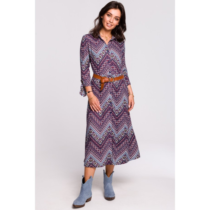 B135 Sukienka midi z kołnierzykiem i paskiem - model 1