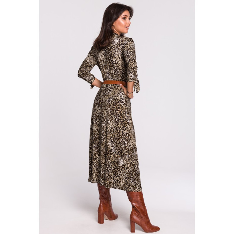 B135 Sukienka midi z kołnierzykiem i paskiem - model 2