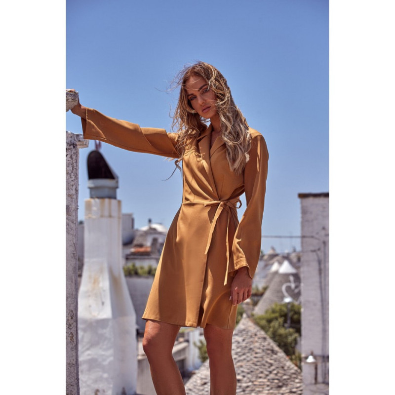 M462 Sukienka żakietowa z wiązaniem na boku - cynamonowa